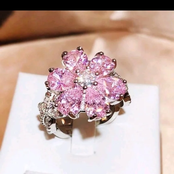 Beautiful Statement Flower Pink White Cubic Zirconia Silver Plated Ring Size 9 - Picture 5 of 10